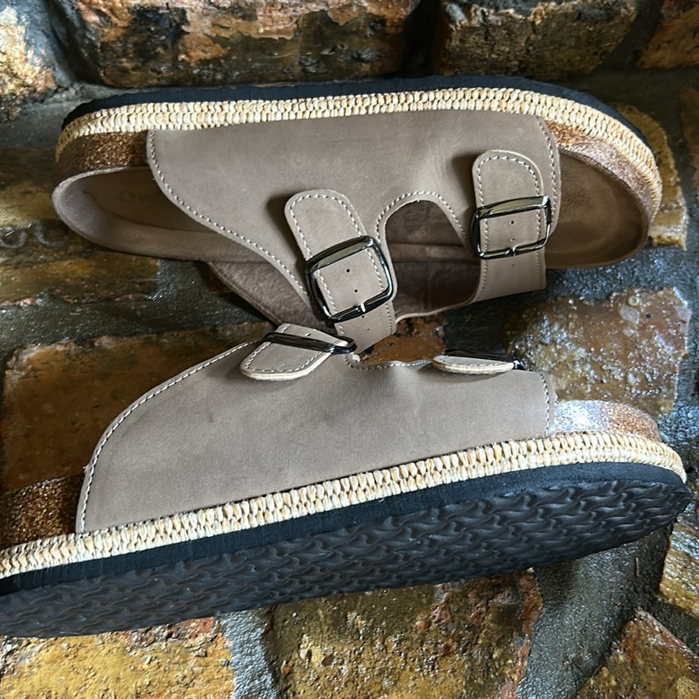 Outwoods Sandals. - Picture 4 of 5